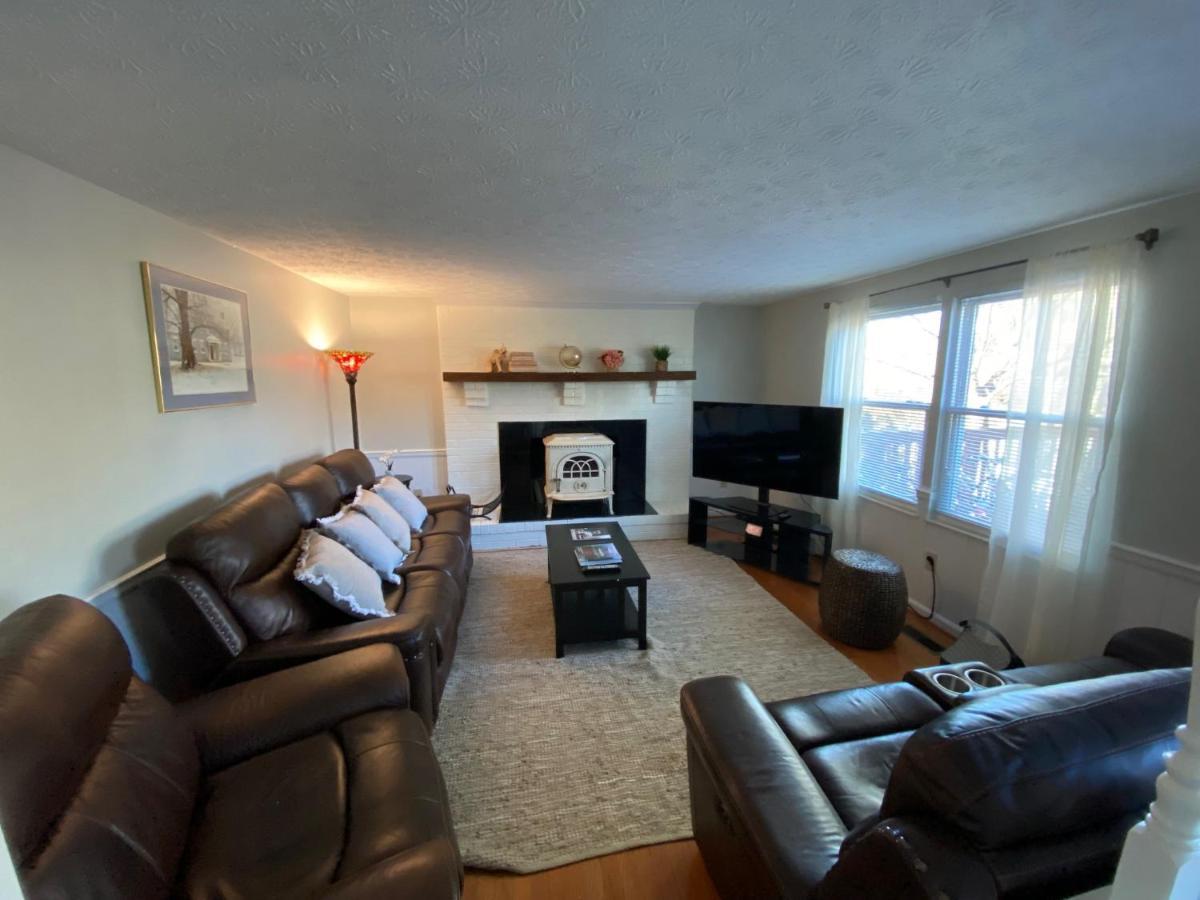 Upgraded, Beautiful 4 Bd Colonial In Silver Spring Exterior photo