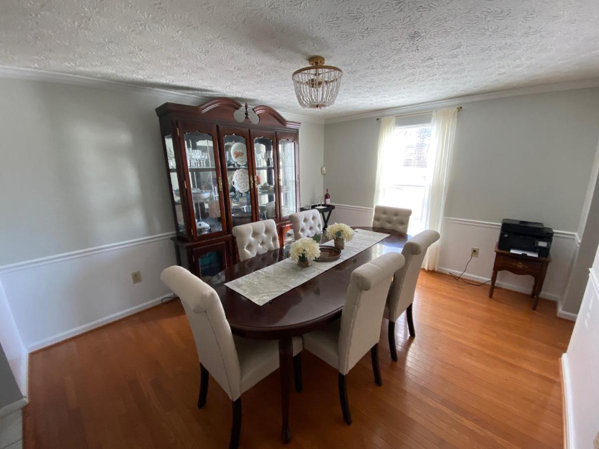 Upgraded, Beautiful 4 Bd Colonial In Silver Spring Exterior photo